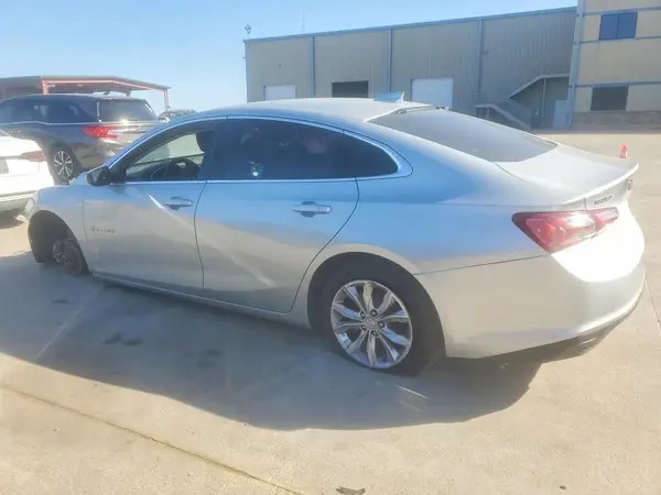 1G1ZD5ST3LF043676 2020 CHEVROLET MALIBU - Image 2