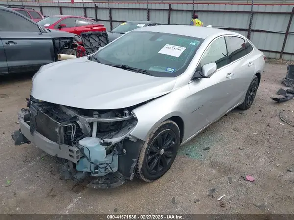 1G1ZD5ST3LF074765 2020 CHEVROLET MALIBU - Image 2