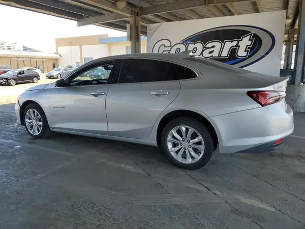 1G1ZD5ST3LF082591 2020 CHEVROLET MALIBU - Image 2