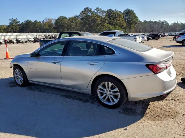 1G1ZD5ST3LF085992 2020 CHEVROLET MALIBU - Image 2