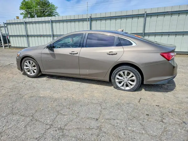 1G1ZD5ST3LF093560 2020 CHEVROLET MALIBU - Image 2
