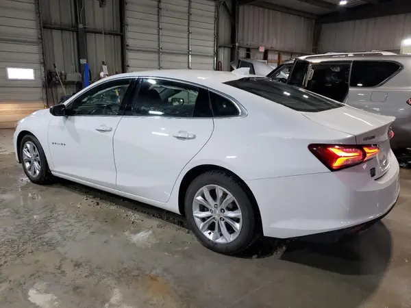 1G1ZD5ST3LF098256 2020 CHEVROLET MALIBU - Image 2