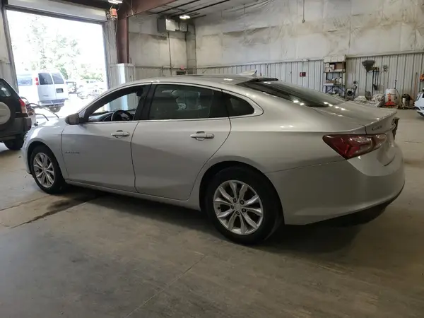 1G1ZD5ST3LF103830 2020 CHEVROLET MALIBU - Image 2