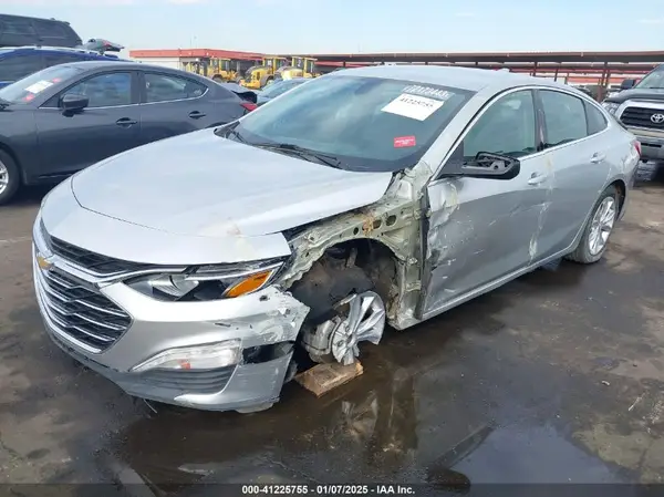 1G1ZD5ST3LF109546 2020 CHEVROLET MALIBU - Image 2