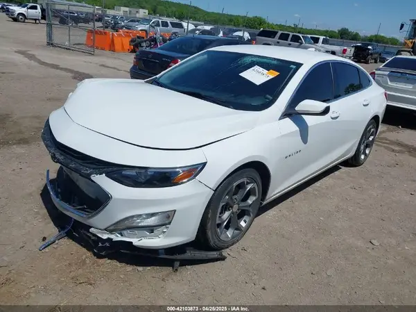 1G1ZD5ST3LF112415 2020 CHEVROLET MALIBU - Image 2