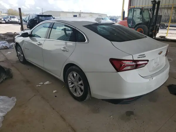 1G1ZD5ST3MF070152 2021 CHEVROLET MALIBU - Image 2