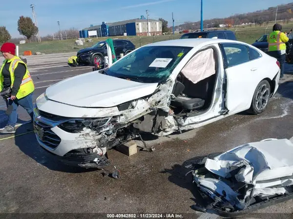 1G1ZD5ST3MF073360 2021 CHEVROLET MALIBU - Image 2