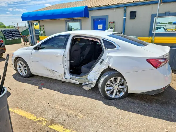 1G1ZD5ST3NF112014 2022 CHEVROLET MALIBU - Image 2