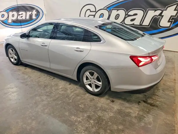 1G1ZD5ST3NF172911 2022 CHEVROLET MALIBU - Image 2