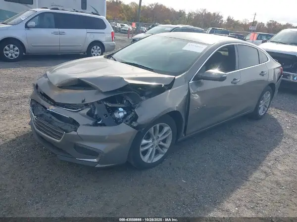 1G1ZD5ST4JF100111 2018 CHEVROLET MALIBU - Image 2
