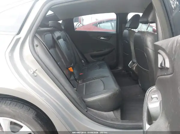 1G1ZD5ST4JF104028 2018 CHEVROLET MALIBU - Image 8