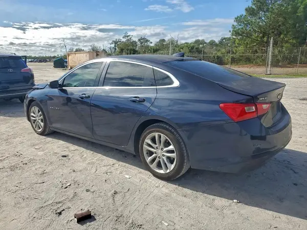 1G1ZD5ST4JF105860 2018 CHEVROLET MALIBU - Image 2