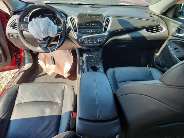 1G1ZD5ST4JF108757 2018 CHEVROLET MALIBU - Image 8