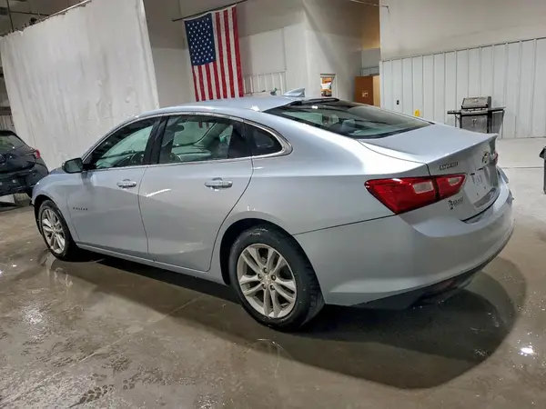 1G1ZD5ST4JF112310 2018 CHEVROLET MALIBU - Image 2