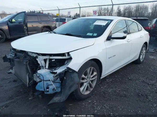 1G1ZD5ST4JF112808 2018 CHEVROLET MALIBU - Image 2