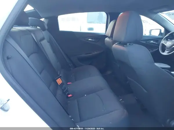 1G1ZD5ST4JF112808 2018 CHEVROLET MALIBU - Image 8