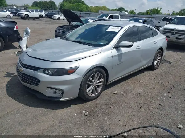 1G1ZD5ST4JF117541 2018 CHEVROLET MALIBU - Image 2