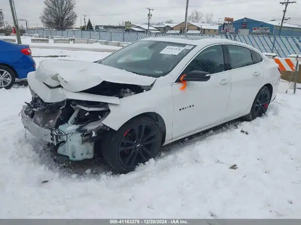 1G1ZD5ST4JF118754 2018 CHEVROLET MALIBU - Image 2