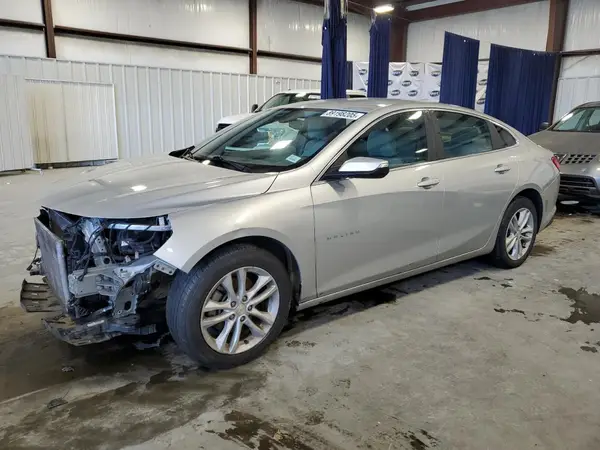 1G1ZD5ST4JF121024 2018 CHEVROLET MALIBU - Image 1