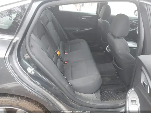 1G1ZD5ST4JF123758 2018 CHEVROLET MALIBU - Image 8