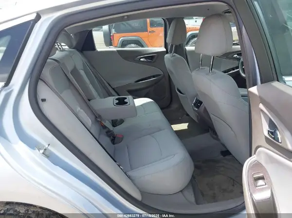 1G1ZD5ST4JF124439 2018 CHEVROLET MALIBU - Image 8