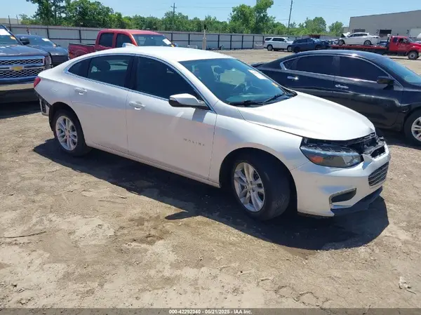 1G1ZD5ST4JF125672 2018 CHEVROLET MALIBU - Image 1