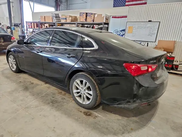 1G1ZD5ST4JF132234 2018 CHEVROLET MALIBU - Image 2