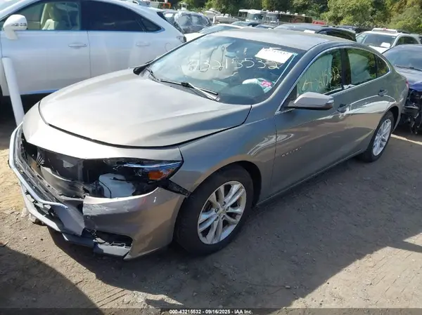 1G1ZD5ST4JF132704 2018 CHEVROLET MALIBU - Image 2