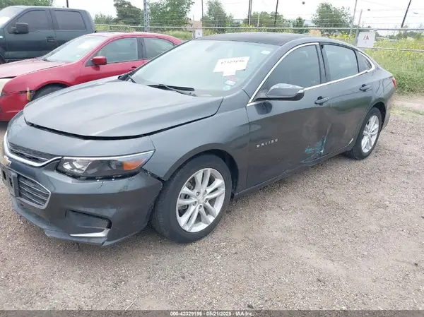 1G1ZD5ST4JF134775 2018 CHEVROLET MALIBU - Image 2