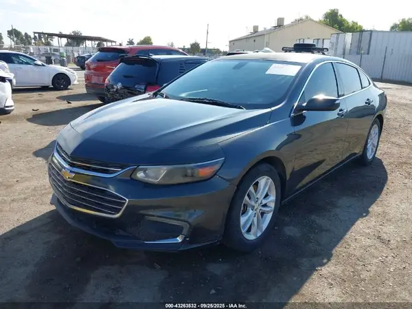 1G1ZD5ST4JF138874 2018 CHEVROLET MALIBU - Image 2
