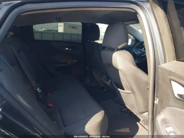 1G1ZD5ST4JF138874 2018 CHEVROLET MALIBU - Image 8