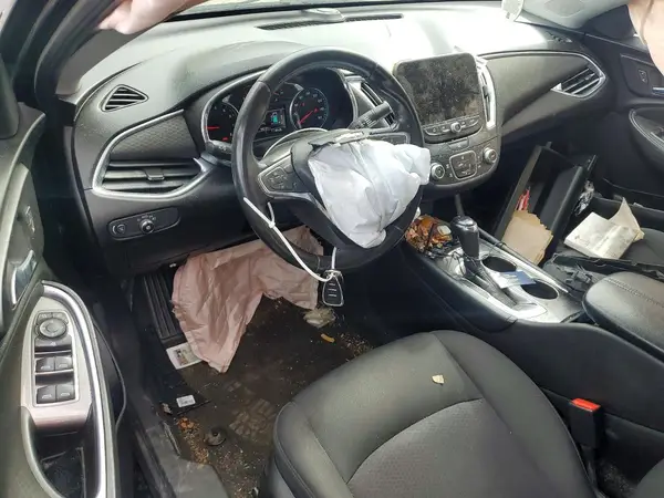 1G1ZD5ST4JF143931 2018 CHEVROLET MALIBU - Image 8