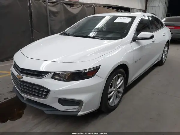 1G1ZD5ST4JF144318 2018 CHEVROLET MALIBU - Image 2