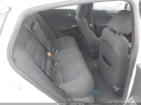 1G1ZD5ST4JF145291 2018 CHEVROLET MALIBU - Image 8