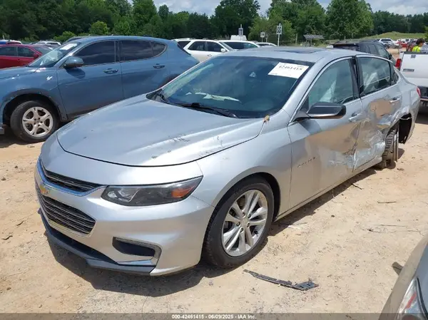 1G1ZD5ST4JF146487 2018 CHEVROLET MALIBU - Image 2