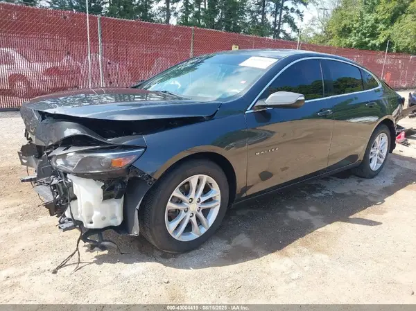 1G1ZD5ST4JF148689 2018 CHEVROLET MALIBU - Image 2