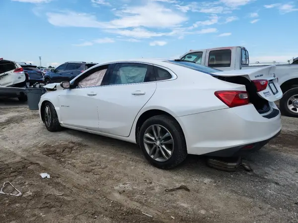 1G1ZD5ST4JF149275 2018 CHEVROLET MALIBU - Image 2
