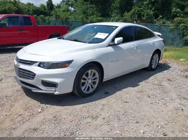 1G1ZD5ST4JF151530 2018 CHEVROLET MALIBU - Image 2