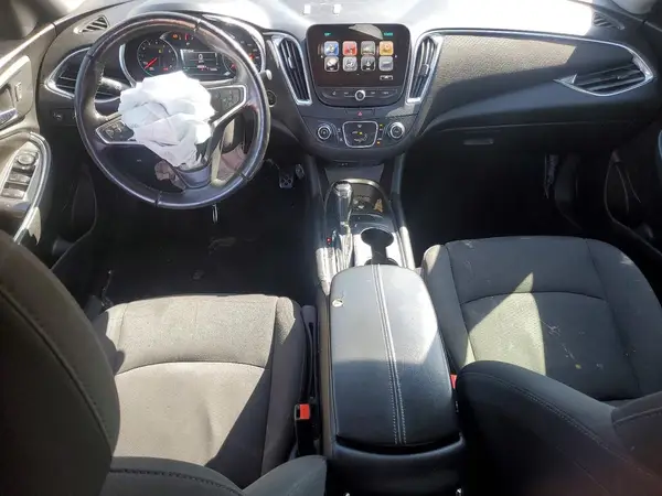 1G1ZD5ST4JF152063 2018 CHEVROLET MALIBU - Image 8