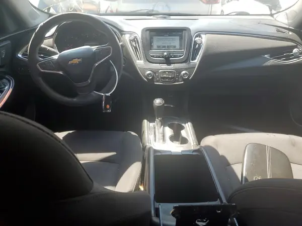 1G1ZD5ST4JF153942 2018 CHEVROLET MALIBU - Image 8