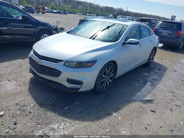 1G1ZD5ST4JF155464 2018 CHEVROLET MALIBU - Image 2
