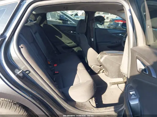 1G1ZD5ST4JF156582 2018 CHEVROLET MALIBU - Image 8