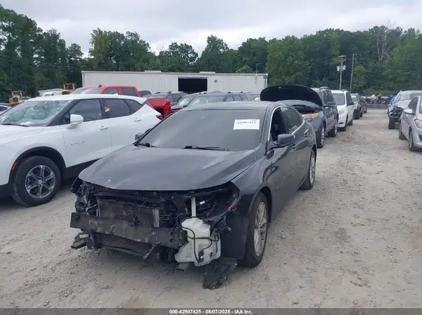 1G1ZD5ST4JF157683 2018 CHEVROLET MALIBU - Image 2
