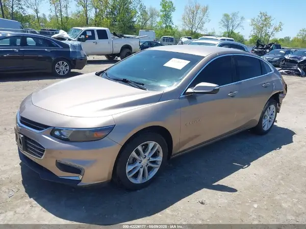 1G1ZD5ST4JF164097 2018 CHEVROLET MALIBU - Image 2