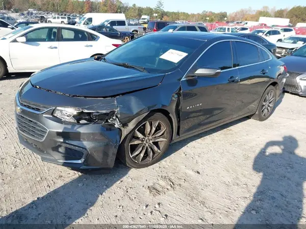 1G1ZD5ST4JF164228 2018 CHEVROLET MALIBU - Image 2
