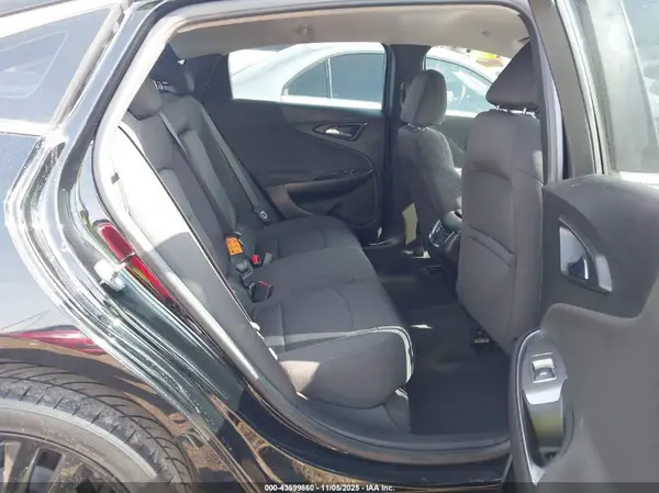 1G1ZD5ST4JF165251 2018 CHEVROLET MALIBU - Image 8