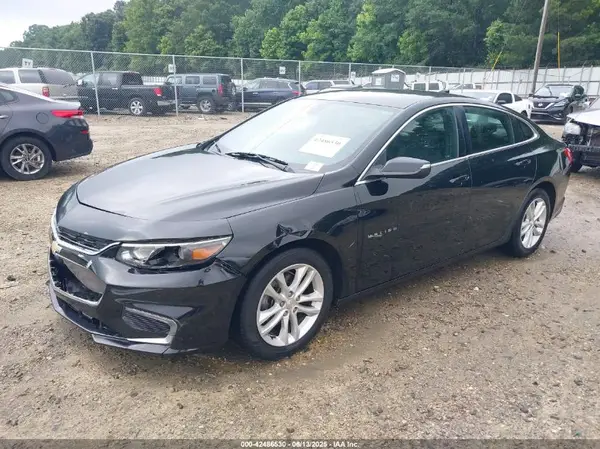 1G1ZD5ST4JF168019 2018 CHEVROLET MALIBU - Image 2