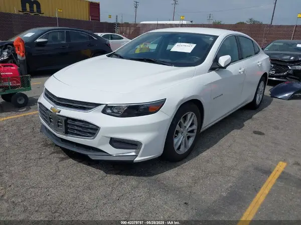 1G1ZD5ST4JF168408 2018 CHEVROLET MALIBU - Image 2