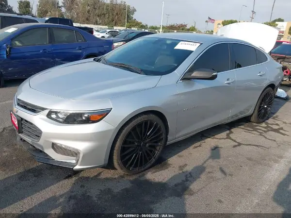1G1ZD5ST4JF169090 2018 CHEVROLET MALIBU - Image 2