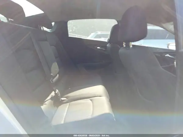 1G1ZD5ST4JF172183 2018 CHEVROLET MALIBU - Image 8